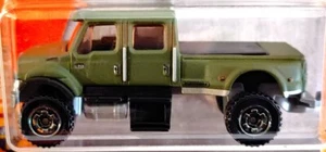 Matchbox 2018 MBX Construction International CXT Green 1:64 FHG99 - Picture 1 of 3