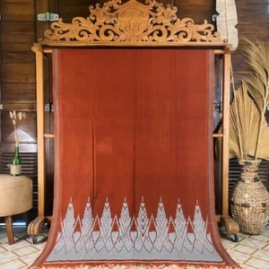 Blanket Hand Woven Motif Cemara Ethnic Indonesian Culture 120x240 cm - Terracota - Picture 1 of 4