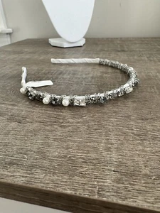 NWT Abercrombie Fitch White Pearl Crystal hairband - Picture 1 of 6
