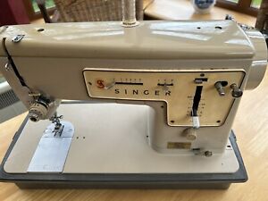 Vinatge 60s Singer 447 Electric Sewing Machine With Foot Control (Tested/Working
