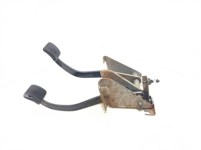 Jeep TJ Wrangler OEM Brake Clutch Pedal Manual Trans 2003 2004 2005 2006 012593 - Image 1 of 4