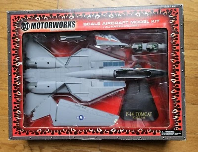 F-14 TOMCAT VF-2 THE BOUNTY HUNTERS METAL FUNDIDO A PRESIÓN ESCALA 1:48 SIN USAR, EN CAJA Foto 1 de 4