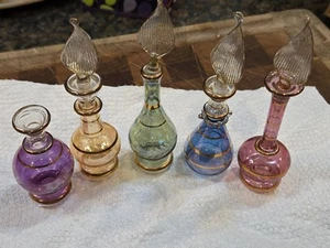 Menge 5 Ägyptische Mundgeblasene & Geschliffene Klar Geätzte Glas Parfüm Flaschen - Bild 1 von 6