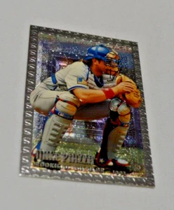 1995 TOPPS EMBOSSED - MIKE PIAZZA CATCHER LOS ANGELES DODGERS CARD # 110 - Bild 1 von 4