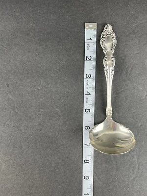 Oneida 1881 Rogers barroco rosa plateado salsa cucharón 7 1/8" venta inmobiliaria encontrar Foto 1 de 4