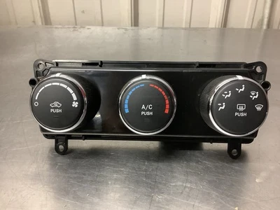 Jeep Patriot Compass 2011-2017 unidad de control de temperatura climática P/N: 55111278AF Foto 1 de 4