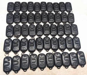 LOT OF 50 OEM TOYOTA STANDARD KEY FOB REMOTES  GQ43VT14T  3 BUTTONS - Foto 1 di 4