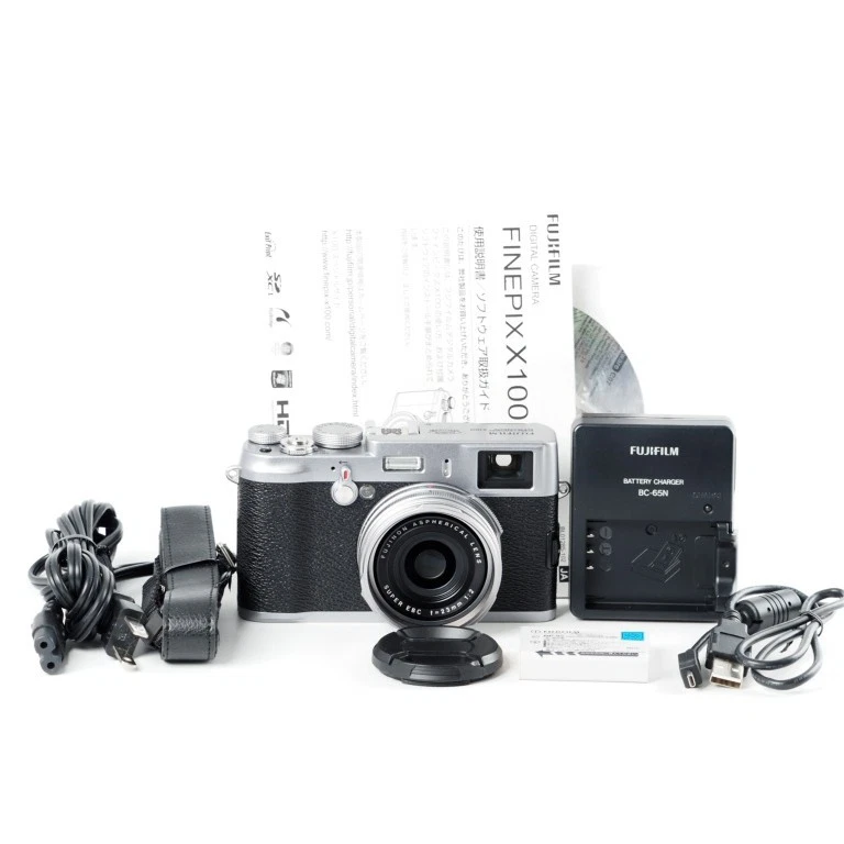 Fujifilm X100 FinePix X Series 12.3MP Silver Digital Camera [Exc+++] #13965 - Image 1 of 4