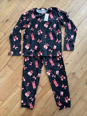 Lipsy Girl 2 Piece Christmas Pyjamas, Black/ Red, Size Age 13-14.