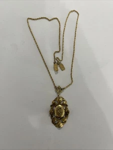 1928 Jewelry Co GOLD PLATED LOCKET NECKLACE - Costume Jewelry 18” —(P) - Picture 1 of 10