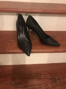 Black Leather Tahari Pumps With Criss Cross Dtraos Across Toee - Picture 1 of 9
