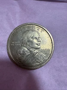 2000 P SAC$1 Sacagawea One Dollar Coin Us Liberty Gold Color Philadelphia - Picture 1 of 6