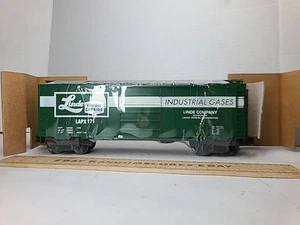 NIB Weaver O Gauge U2107 Linde Union Carbide 171 PS-1 40’ Boxcar Ultra Line - Picture 1 of 10