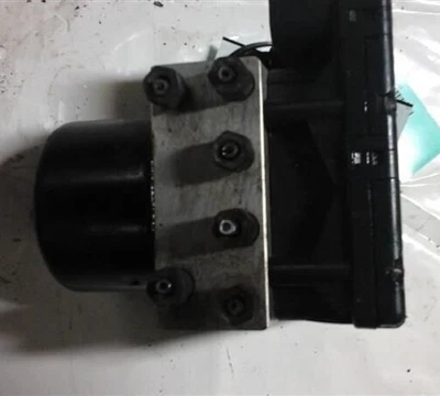 2001-2002 Dodge Caravan ABS Anti Lock Brake Pump Assembly w/o traction control - Image 1 of 4