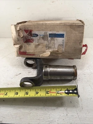 Yugo deslizante de eje de transmisión original Ford nuevo de colección 16 estrías Foto 1 de 4