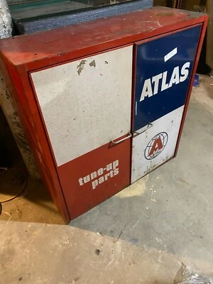 Armário de armazenamento vintage - Imagem 1 de 4