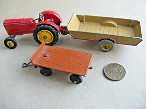Dinky toys, tractor and two trailers - Picture 1 of 8