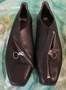 Very Cool, Slightly Used Camper TWINS Women's BLK Leather Zip Loafers Size 38/8 - Picture 1 of 12