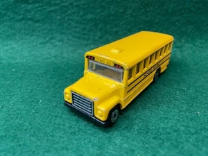 MATCHBOX SCHOOL BUS 1985 1:95 SCHOOL DISTRICT 2 YELLOW 114 - Picture 1 of 8