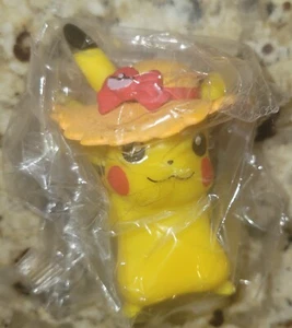 NEW Pikachu Pokemon Wearing a Straw Hat Mini Figure - Picture 1 of 2