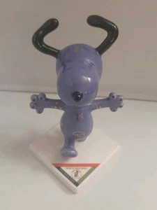 Westland Peanuts On Parade What’s Your Sign ? Ceramic Snoopy Figurine #8412 - Picture 1 of 11