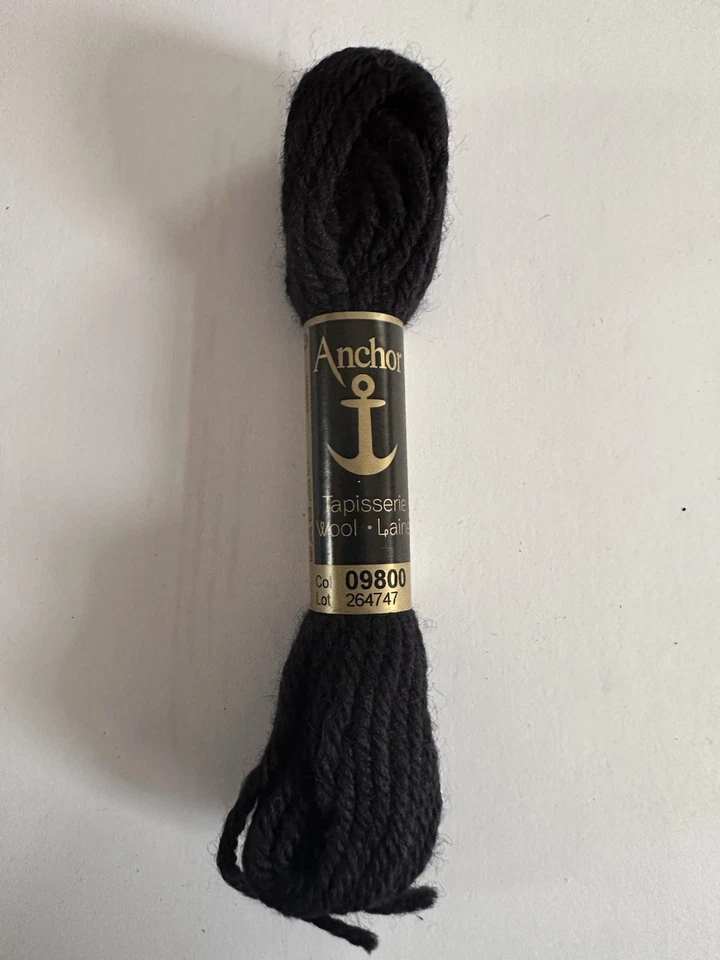 Anchor Tapestry Wool (Tapisserie) Yarn - 10m Skein - Shade No. 09800 Black - Image 1 of 4