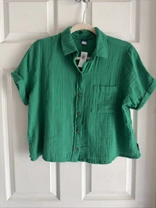 Neu mit Etikett Small Old Navy grün Crinkle Gaze Button-Down Kurzarmhemd Baumwolle  - Bild 1 von 3