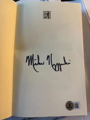 Libro firmado Mike Krzyzewski A Season Is A Lifetime Duke Blue Devils certificado de autenticidad automático Foto 1 de 2