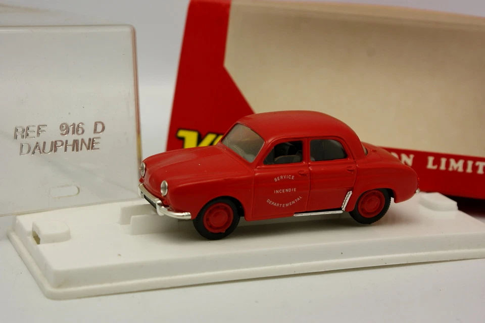 Verem 1/43 - Renault Dauphine Firefighters - Image 1 of 1
