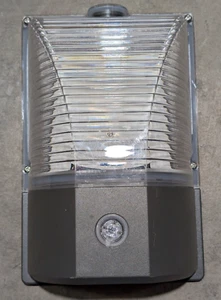 Intertek LED Wall Pack Light Model ML-WPA-26W-50K-P - Picture 1 of 7