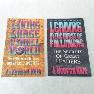 J Konrad Hole Lot of 2 Softcovers - Living Large... & Leading in the Midst... - Bild 1 von 17
