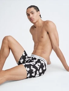 Nuevo con etiquetas Calvin Klein (Pequeño) Moderno Algodón Elástico Día en V Calzoncillo Boxer NB3349-003 - Imagen 1 de 4