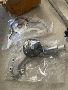 Water Pump W/Gasket 05184498AK For Jeep Cherokee Dodge Challenger Chrysler 300 - Foto 1 di 5