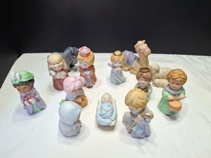 Vintage Avon Heavenly Blessings Nativity Collection 13 Pc Collection 86' 87' 88' - Picture 1 of 12