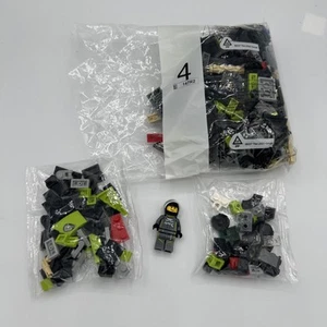 LEGO Speed Champions 76910 Aston Martin Valkyrie AMR Ersatztasche 4 + Extras - Bild 1 von 7