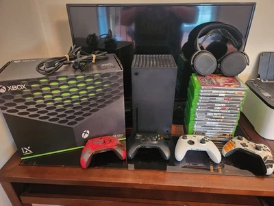 Consola Xbox Series X 1TB, con caja y mando originales + juegos y más Foto 1 de 4