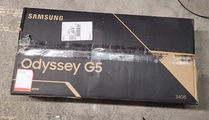 SAMSUNG 34" Odyssey G5 Curved Ultra-Wide LC34G55TWWNXZA 165Hz (BROKEN SCREEN) - Picture 1 of 2