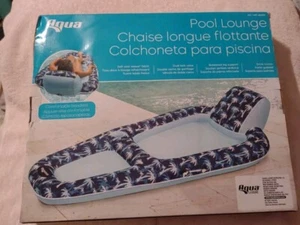 Inflatable Pool /Beach Lounge - Picture 1 of 2