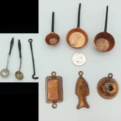 Panelas, frigideiras, moldes de gelatina vintage de esmalte e cobre para casa de bonecas, lote de 9, Japão - Imagem 1 de 4