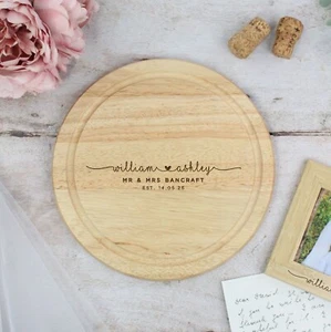 Personalisiertes Holz Hochzeit Hackbrett Mr & Mrs Geschenk 5. Jahrestag Geschenk - Bild 1 von 8