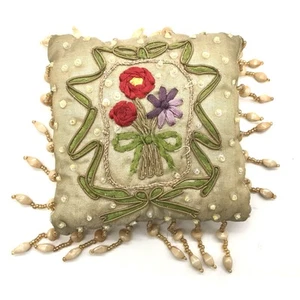 De colección Victoriano Cuadrado Pin Cojín Bordado Adornado Cuentas Floral 5” Boho - Imagen 1 de 7