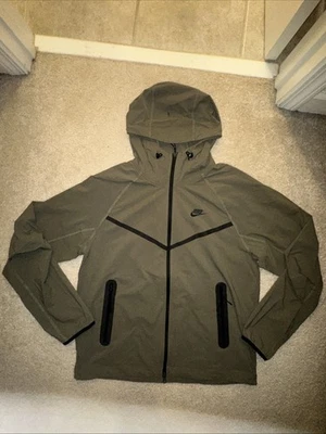 Chaqueta tejida polar Nike Tech oliva talla S nueva con etiquetas Foto 1 de 4