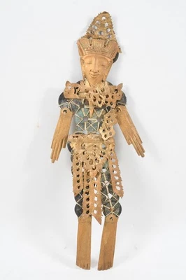 Q50J02- Antike China Figur aus alten Münzen  - Bild 1 von 4