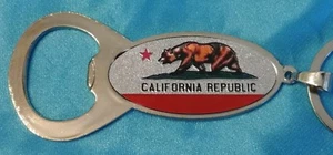 Schlüsselanhänger Ring Bundesstaat Kalifornien Republik Flagge mit Bär Flaschenöffner Kirche - Bild 1 von 12