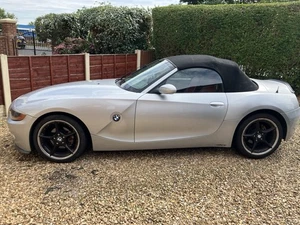 BMW Z4 2.5L Roadster (2003) Spares Or Repairs MOT Fail Drives Well Read Descrip - Picture 1 of 12