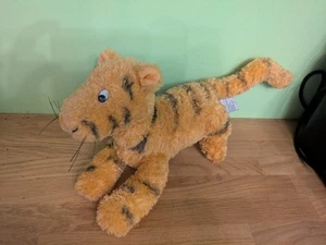 Disney Gund Classic Pooh orange Tigger Plush Toy 15" - Picture 1 of 6