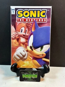 SONIC THE HEDGEHOG #1 1:25 COVER RI-B RAFA KNIGHT COVER VARIANT COMIC IDW 2018 - Picture 1 of 5
