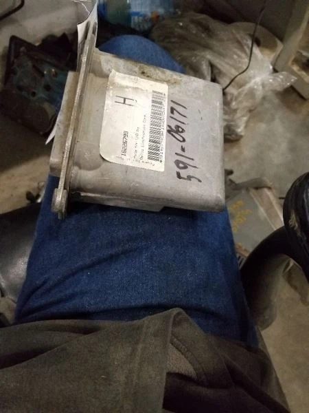 Chasis ECM ABS Firewall central compatible con 96-98 ACHIEVA 88581 Foto 1 de 2