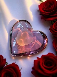 Pisapapeles de vidrio en forma de corazón amatista púrpura fondo plano 3" - Imagen 1 de 13