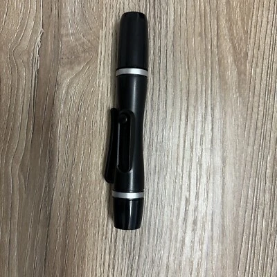 NUEVO-Lápiz de limpieza de lentes LensPen para Canon Nikon Sony Pentax Olympus Foto 1 de 2